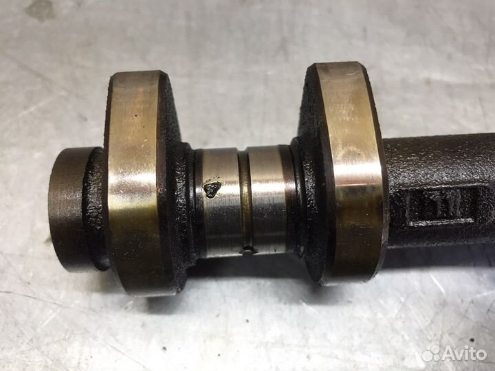 Распредвал Toyota Gaia 2001 года. 1AZ