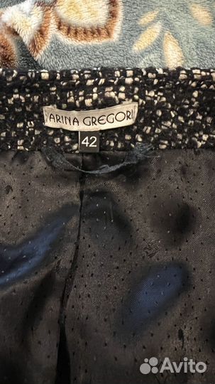 Пальто шерстяное женское черное средней длины