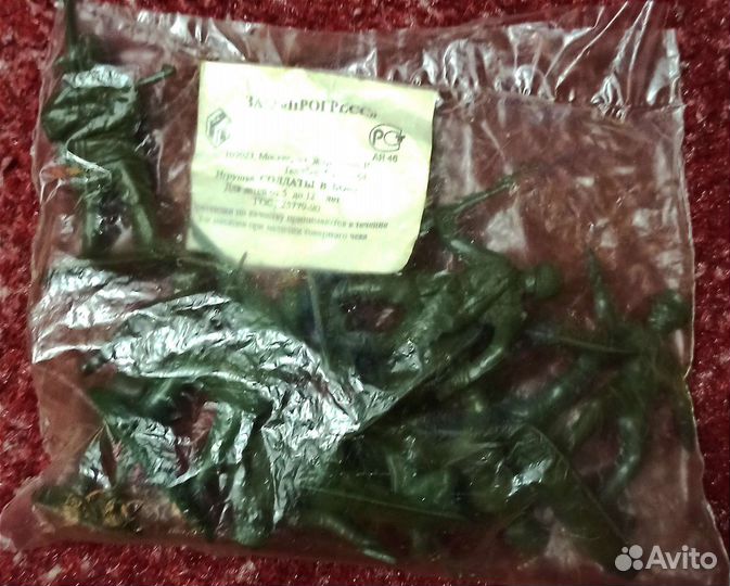 Солдатики пластмассовые СССР. Солдаты в бою