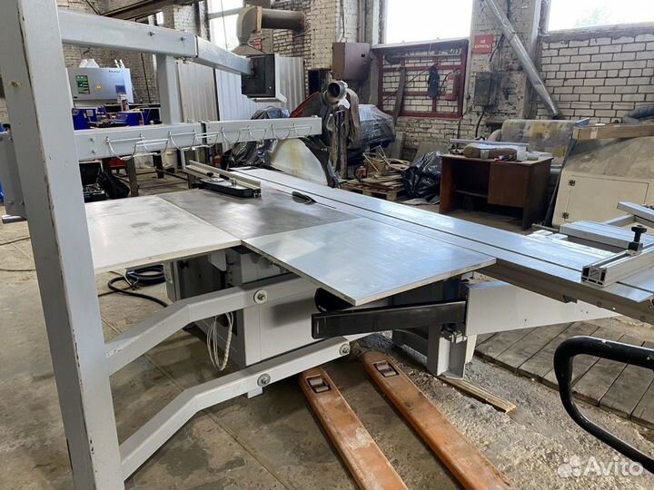 Форматно-раскроечный станок Altendorf F45