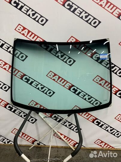 Лобовое стекло Nissan Serena c23 c24 c25 c26