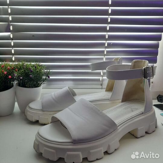 Босоножки