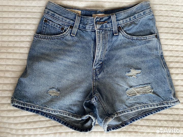Джинсовые шорты