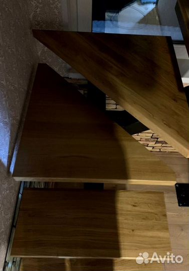 Лестница Г-образная с поворотными ступенями