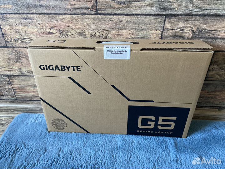 Ноутбук gigabyte G5 kf rtx 4050 / 16 gb /1Tb/i7