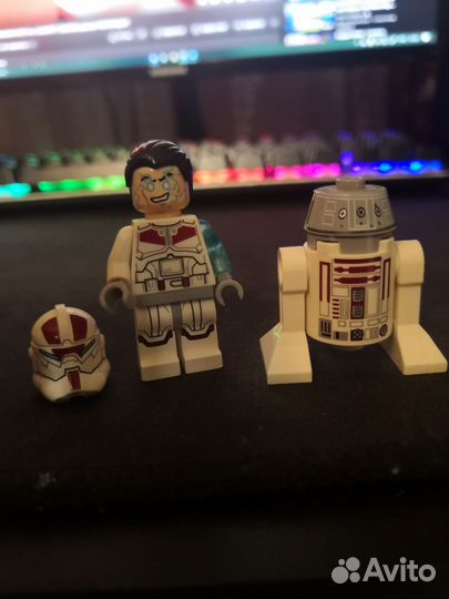 Lego Star Wars минифигурки из набора 75018