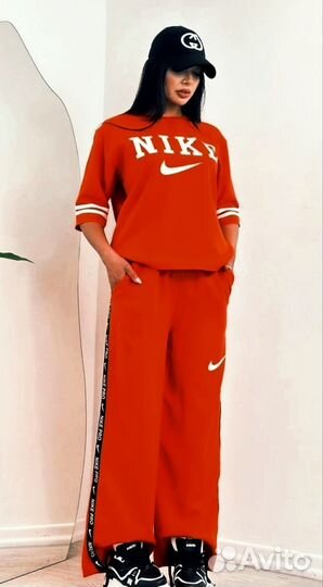 Костюм новый