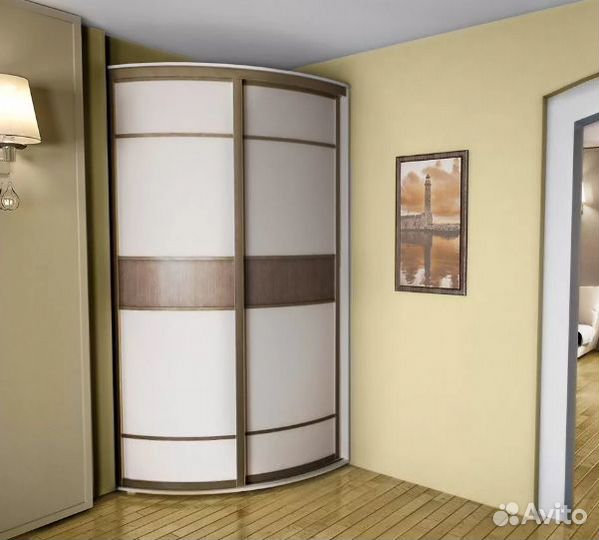 Шкаф угловой