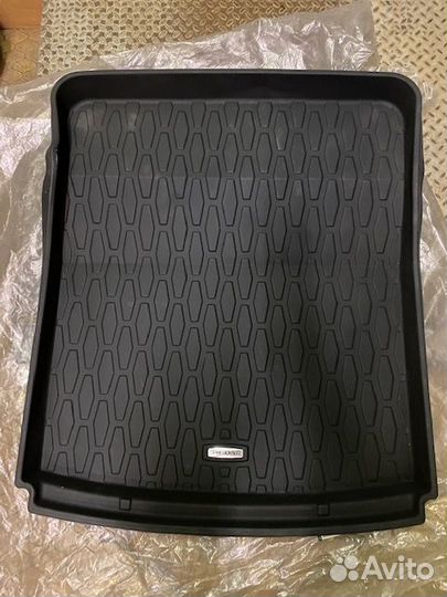 Коврик багажника jaguar XE 2015-2023