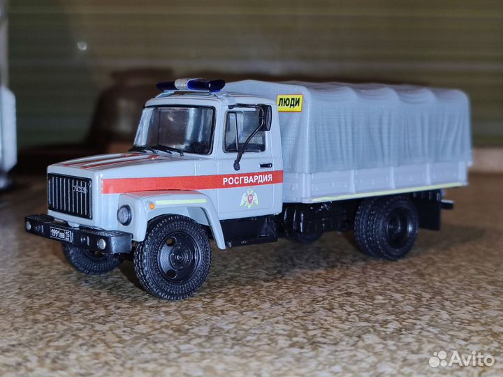 Модель грузовика газ-3307 Росгвардия