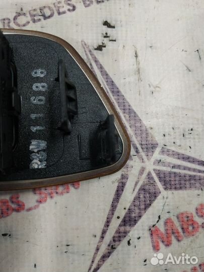 Кнопка стеклоподъемника w210 Mercedes зад