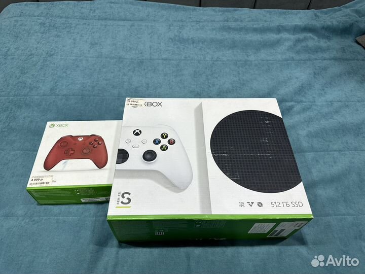 Xbox series s с 2 геймпадами