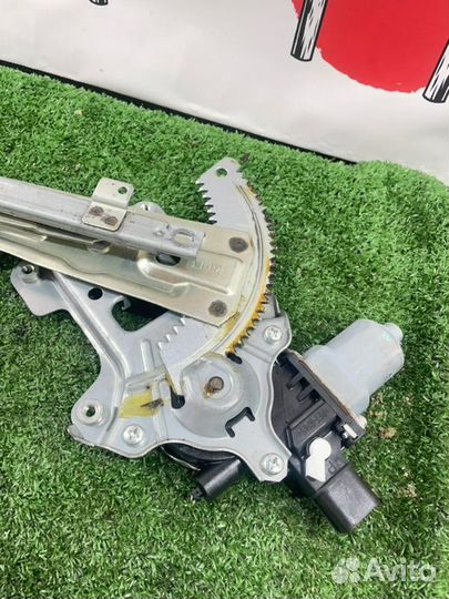 Стеклоподъемный механизм передний правый