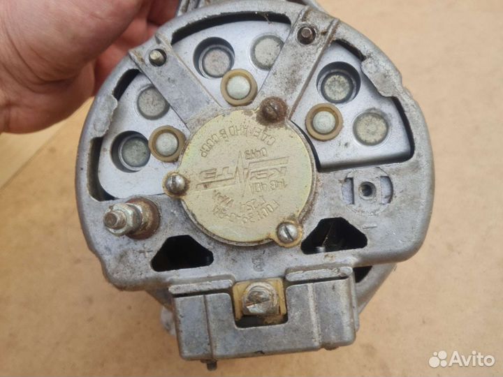 Газ 21 генератор новый