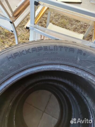 Nokian Tyres Hakkapeliitta R2 225/55 R17