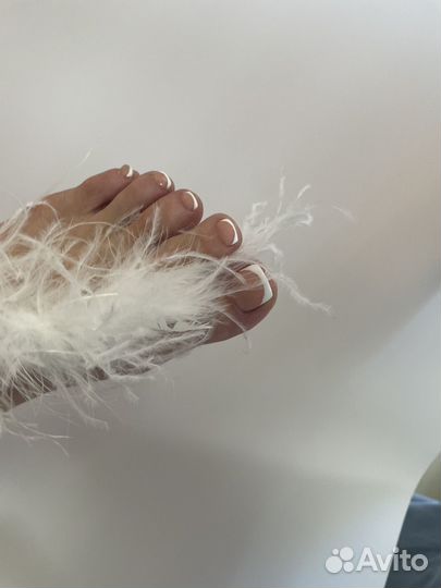 Маникюр педикюр