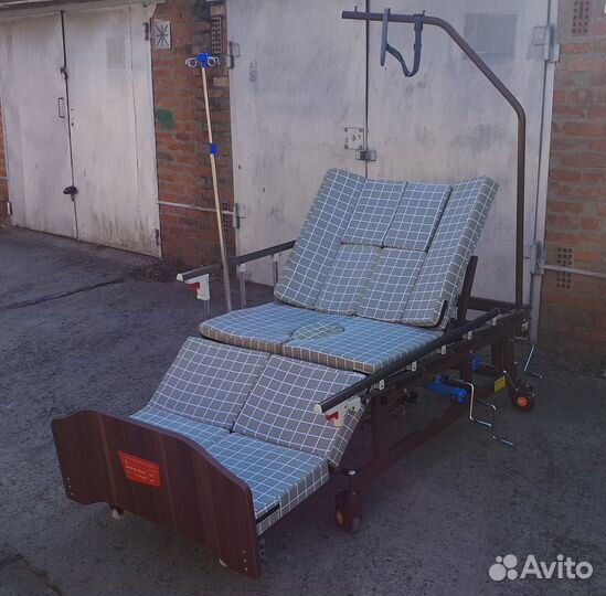 Медицинская кровать для лежачих больных в идеале