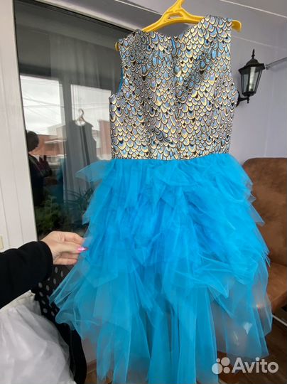 Нарядное платье