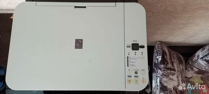 Цветной струйный принтер canon