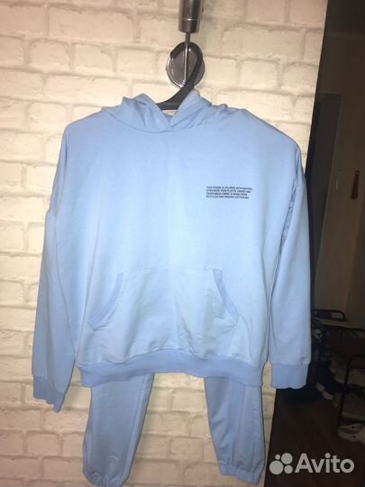 Костюм спортивный