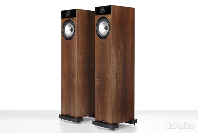 Напольная акустика Fyne Audio F302 Walnut