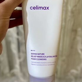 Слабокислотная очищающая пенка Celimax