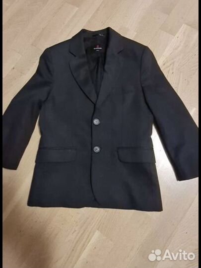 Школьный костюм для стройного мальчика 134-140