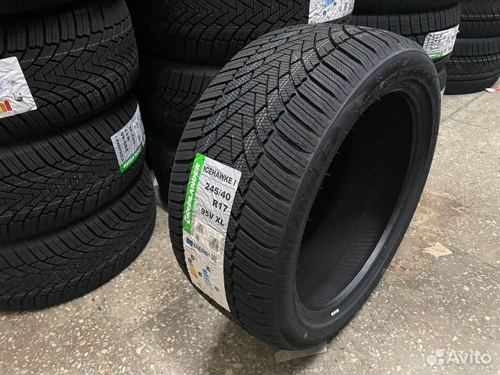 Grenlander IceHawke 1 245/40 R17 95V