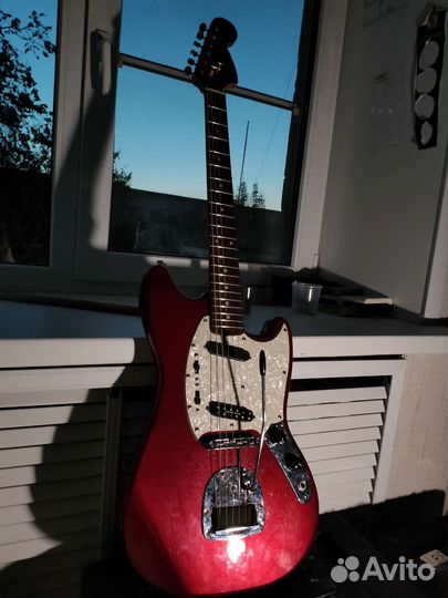 Электрогитара Mustang