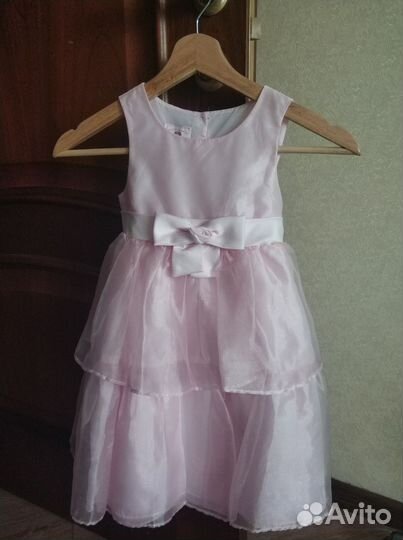 Платье праздничное