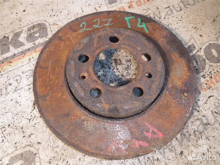 Диск тормозной перед. Volkswagen Golf