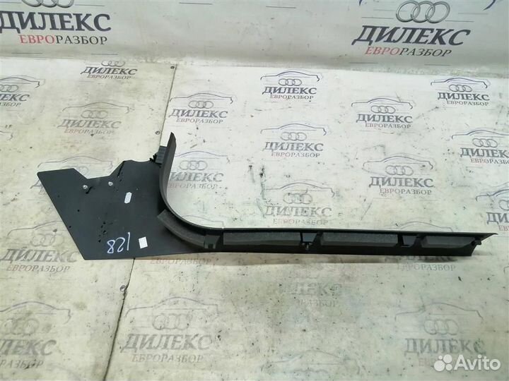 Накладка порога (внутренняя) передняя левая Audi