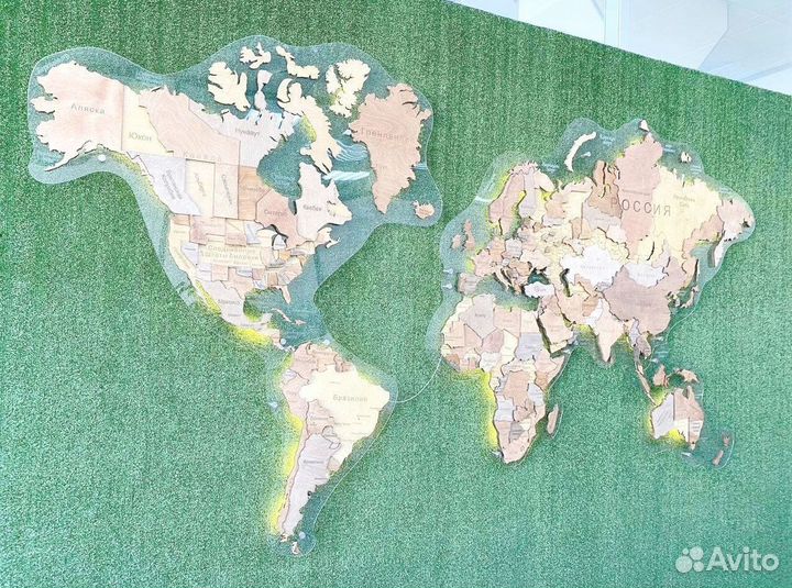 Деревянная карта мира для подарка
