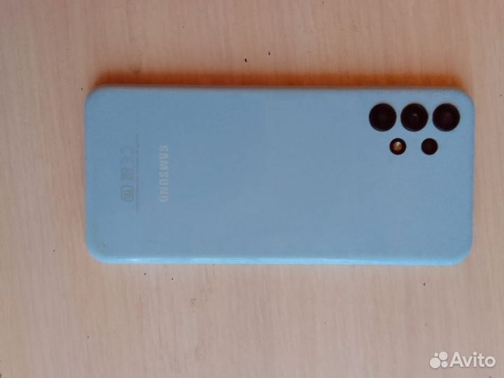 Samsung Galaxy A13, 4/64 ГБ
