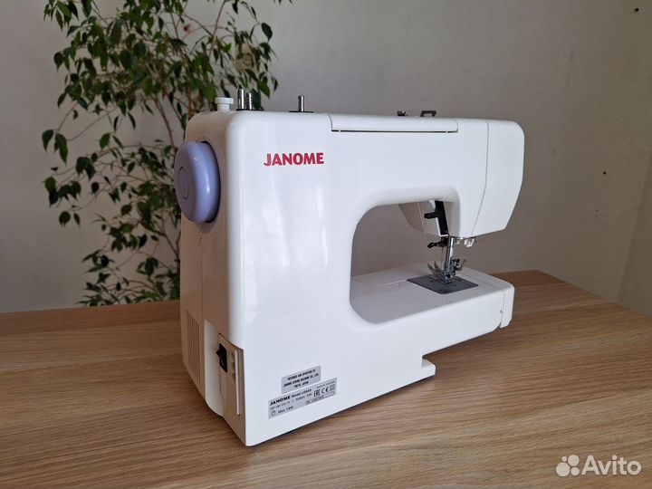 Швейная машина Janome vs54s