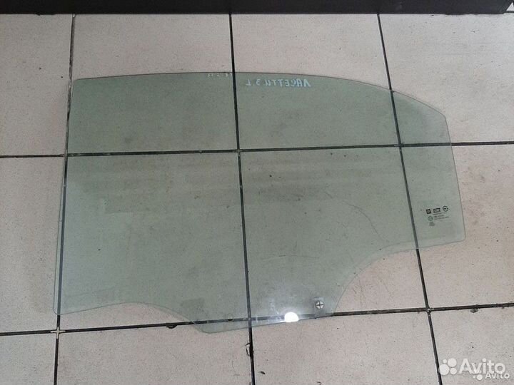 Стекло двери заднее левое Chevrolet Лачетти