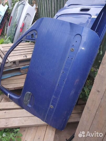 Передняя правая дверь на кангу 1