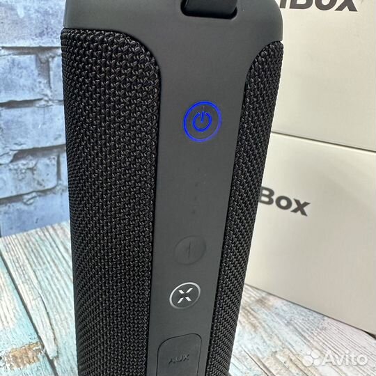 Блютуз колонка Tribit StormBox