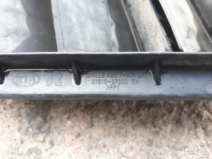 Клапан вентиляции правый Hyundai Solaris 1