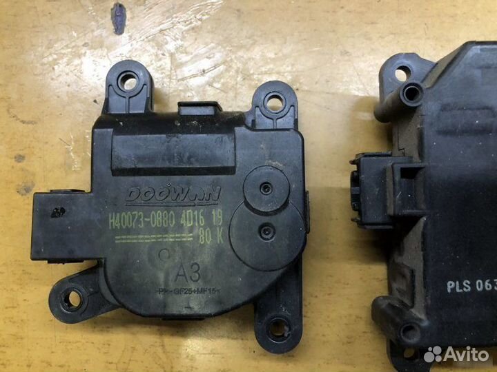 Сервопривод заслонок печки Hyundai Solaris