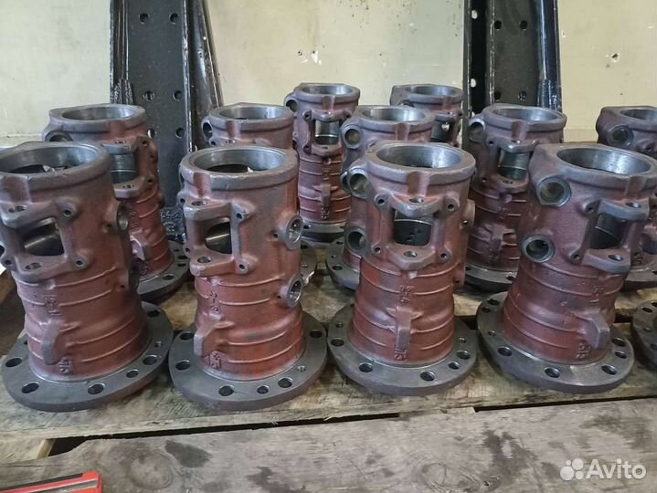 82-2301051 крышка (чулок) переднего моста мтз-82