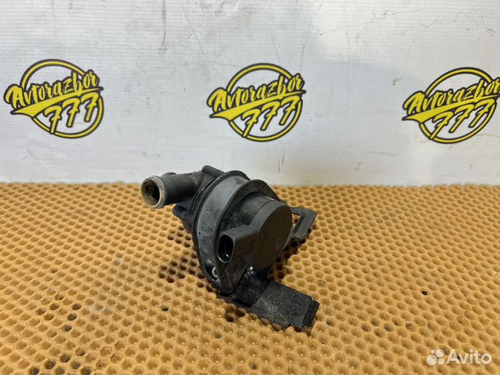 Дополнительная помпа VAG Audi Volkswagen