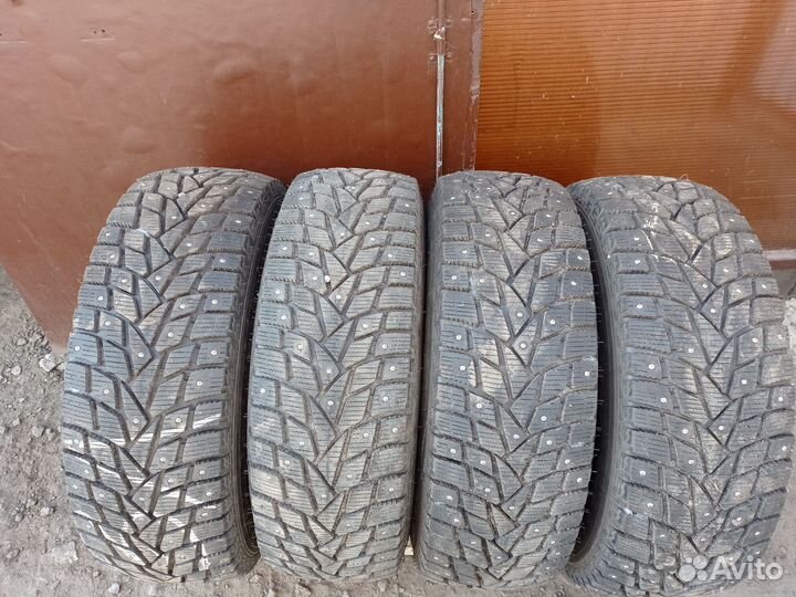 Dunlop Grandtrek Ice 02 245/70 R16