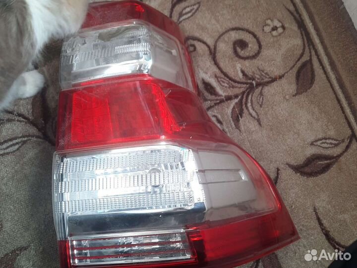 Задняя фара оригинал Ланкрузер Прадо