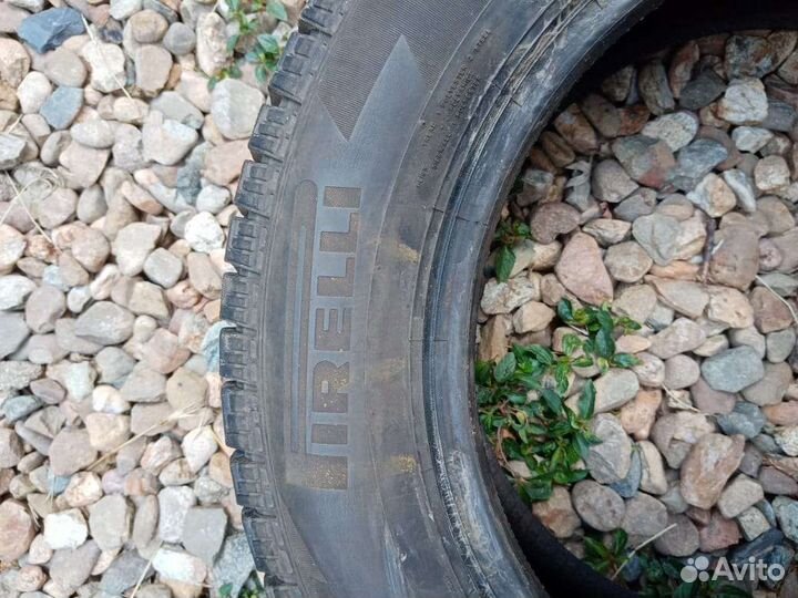 Pirelli Ice Zero 185/65 R15