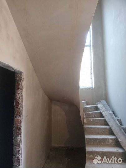 Машинная штукатурка потолков и стен