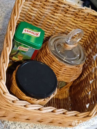 Корзина для хранения плетёная из лозы