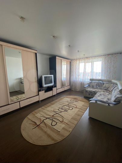 2-к. квартира, 55 м², 10/10 эт.