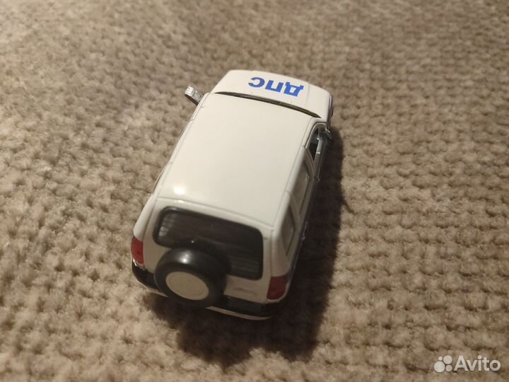 Модель автомобиля Chevrolet Niva ранний технопарк