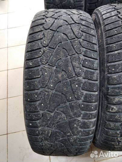 Pirelli Scorpion Ice Zero 2 265/65 R17